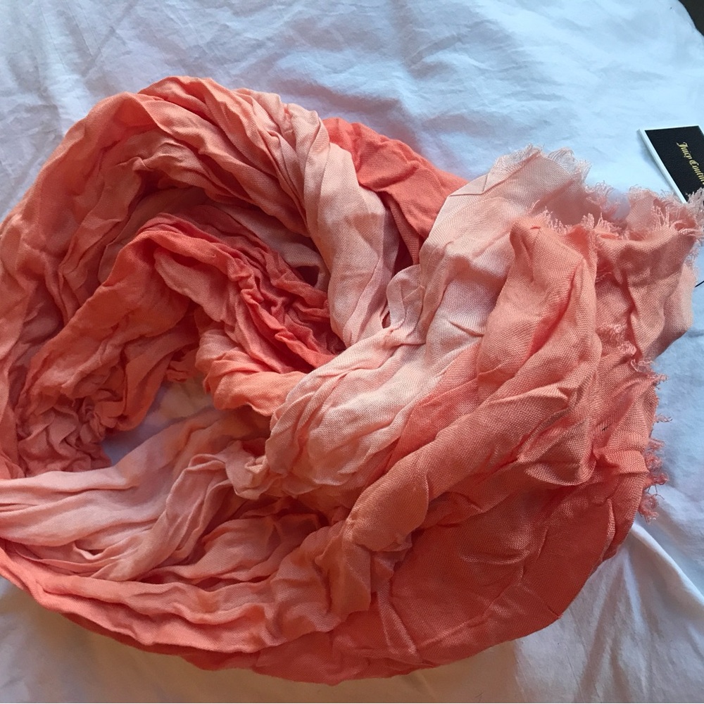 Juicy couture scarf